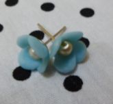 brinco violeta Azul