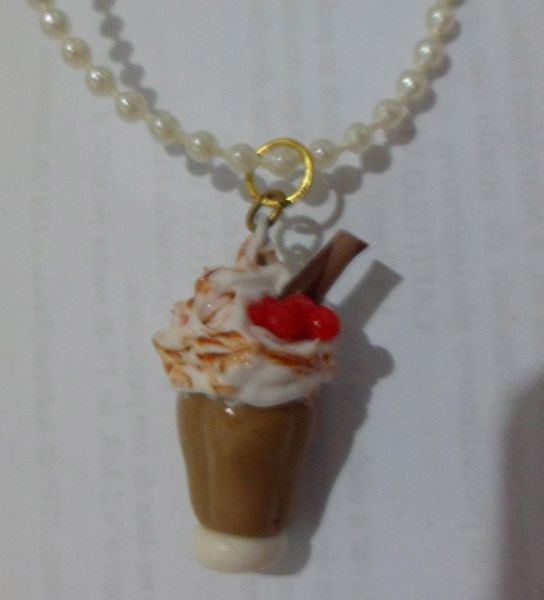 Colar MilkShake